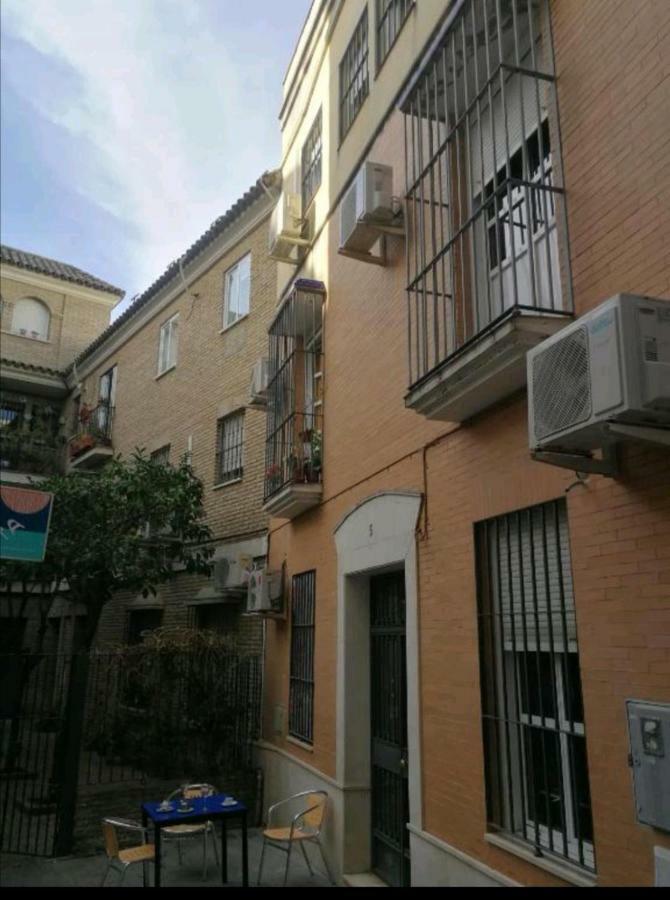 Alfalfa Suites Sevilla Exterior foto
